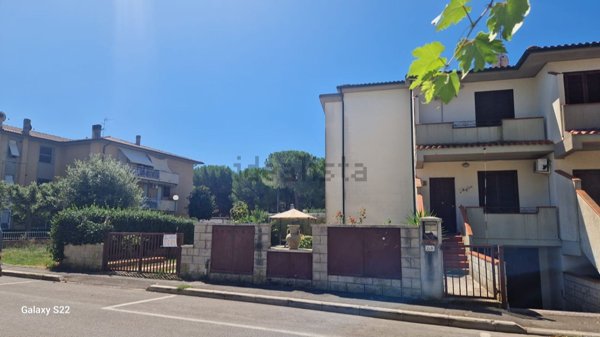 casa semindipendente in vendita a Scarlino in zona Scarlino Scalo