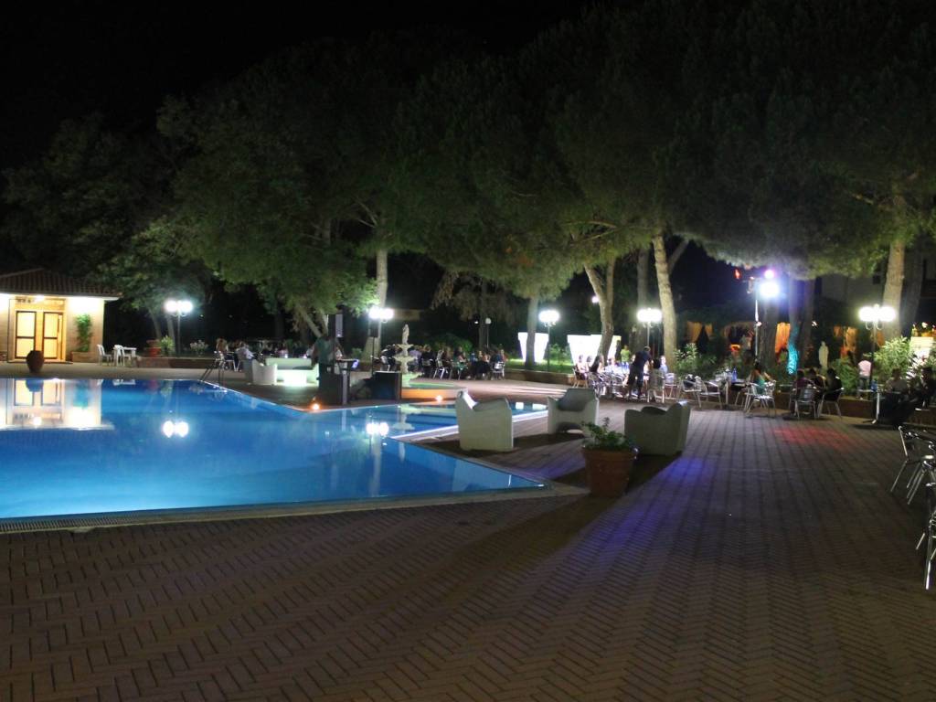 negozio in vendita a Scarlino