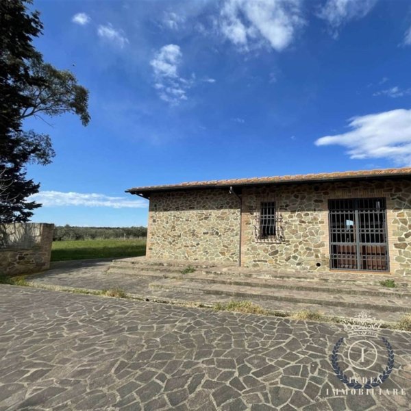 casa indipendente in vendita a Scarlino