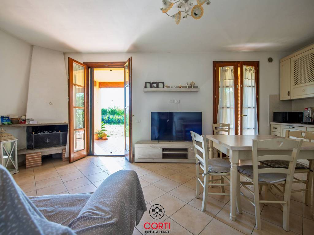 appartamento in vendita a Scarlino in zona Scarlino Scalo