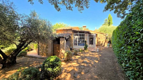 casa indipendente in vendita a Scarlino