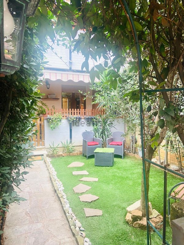 appartamento in vendita a Scarlino in zona Scarlino Scalo