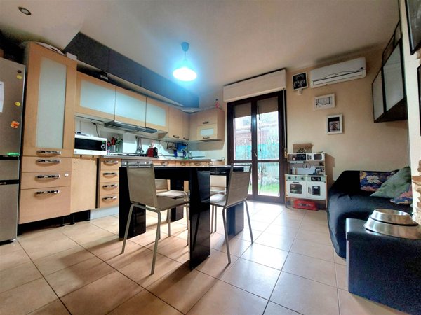 appartamento in vendita a Scarlino in zona Scarlino Scalo