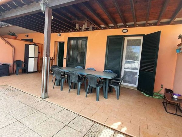 appartamento in vendita a Scarlino in zona Le Case