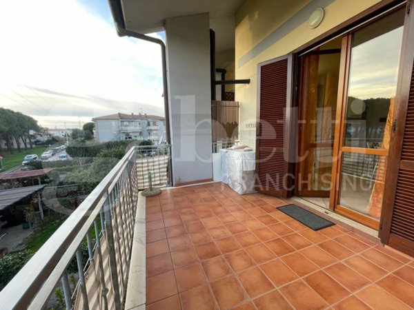 appartamento in vendita a Scarlino in zona Scarlino Scalo