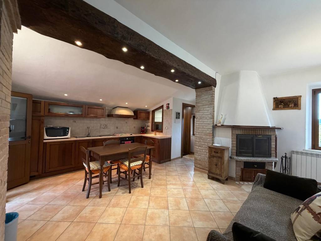 appartamento in vendita a Scarlino in zona Le Case