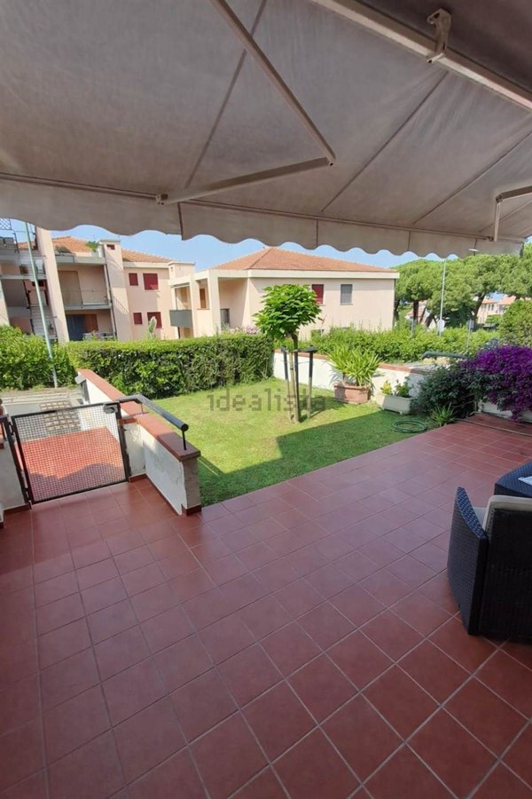 appartamento in vendita a Scarlino in zona Puntone