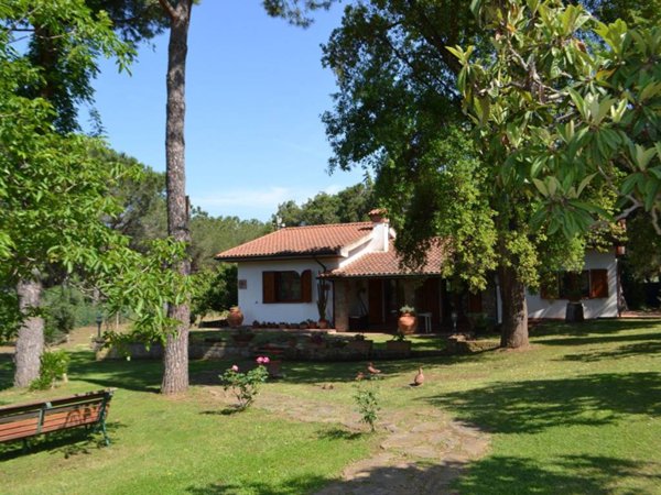 casa indipendente in vendita a Scarlino