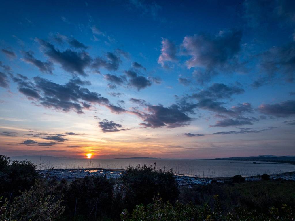 casa indipendente in vendita a Scarlino