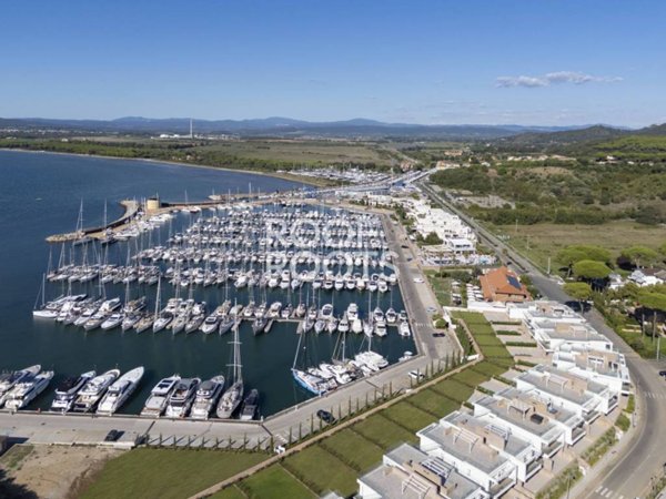appartamento in vendita a Scarlino in zona Puntone