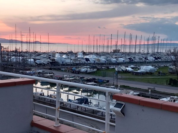 appartamento in vendita a Scarlino in zona Puntone