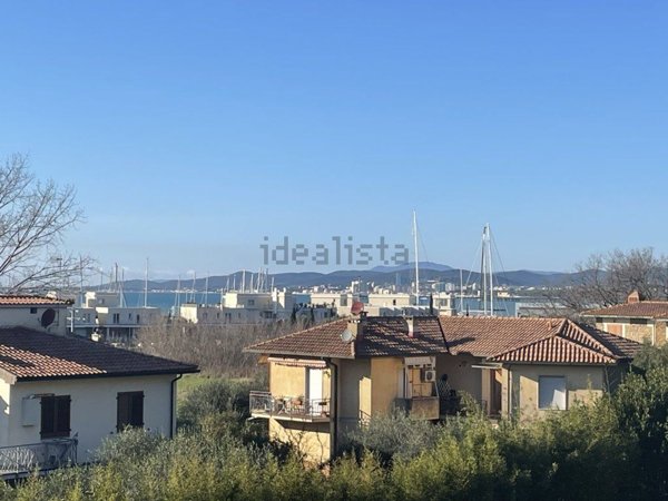 appartamento in vendita a Scarlino in zona Puntone