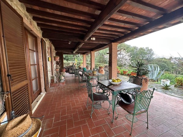 casa indipendente in vendita a Scarlino