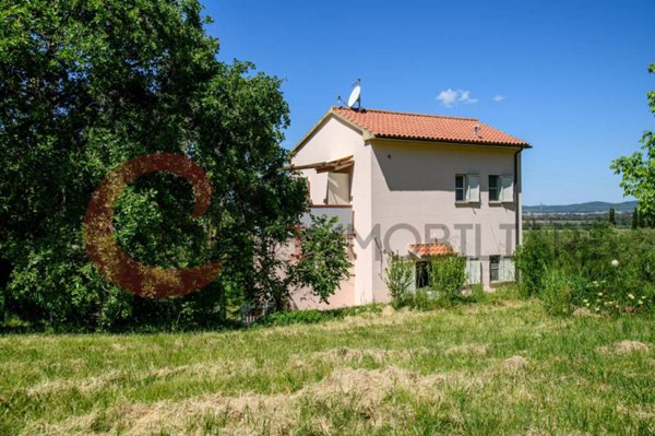 casa indipendente in vendita a Scarlino