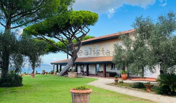 casa indipendente in vendita a Scarlino in zona Puntone