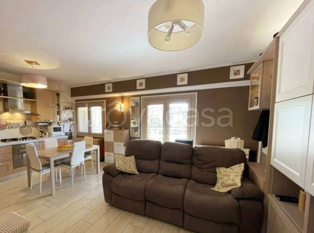 casa indipendente in vendita a Scarlino in zona Puntone