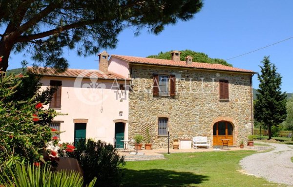 casale in vendita a Scarlino