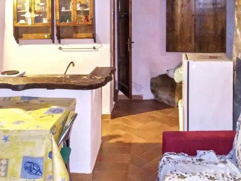 locale di sgombero in vendita a Scarlino