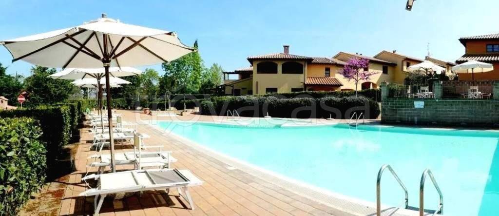 appartamento in vendita a Scarlino in zona Imposto