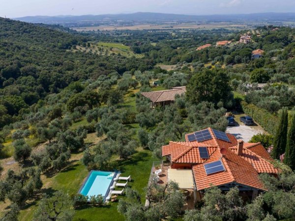 casa indipendente in vendita a Scarlino
