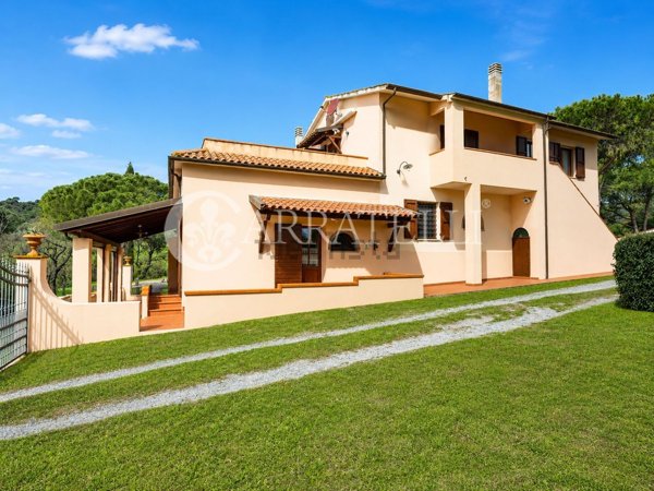 casale in vendita a Scarlino