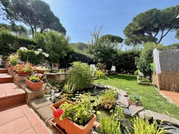 casa indipendente in vendita a Scarlino in zona Puntone