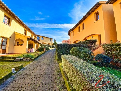 appartamento in vendita a Scarlino in zona Imposto