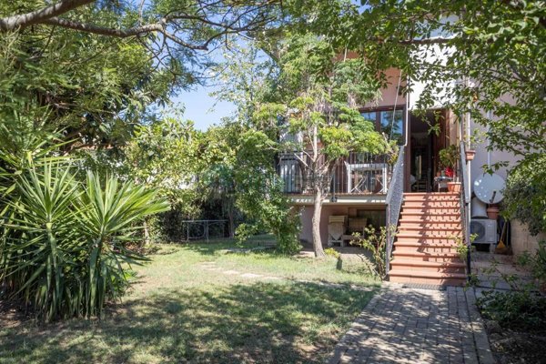 casa indipendente in vendita a Scarlino in zona Scarlino Scalo