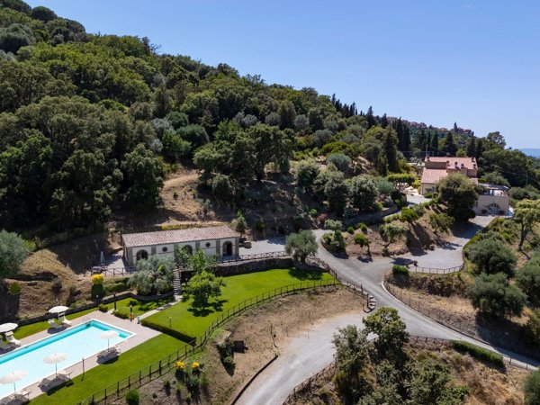 casa indipendente in vendita a Scarlino