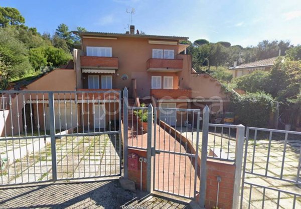 appartamento in vendita a Scarlino in zona Puntone