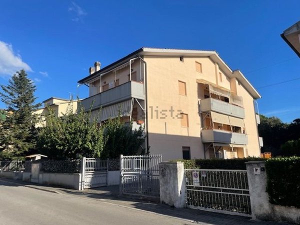 appartamento in vendita a Scarlino in zona Scarlino Scalo