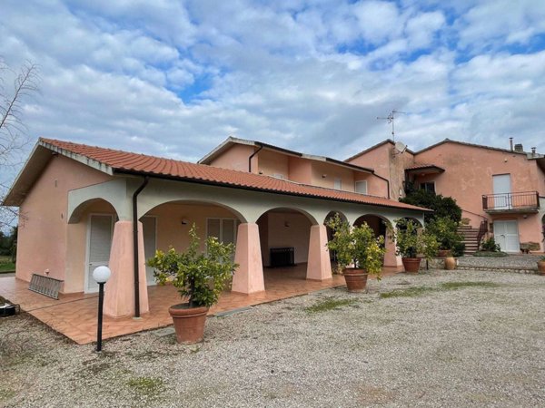 appartamento in vendita a Scarlino in zona Imposto