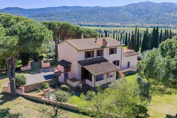 casa indipendente in vendita a Scarlino