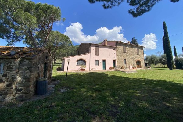 casale in vendita a Scarlino in zona Imposto