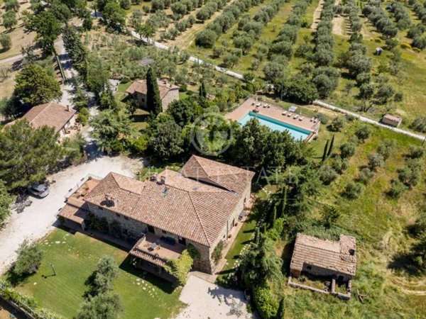 casa indipendente in vendita a Seggiano