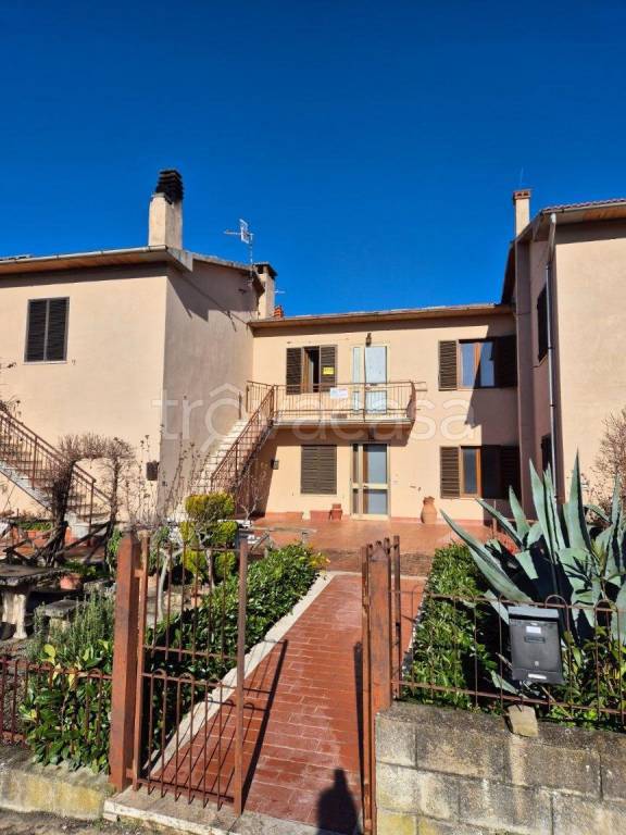 casa indipendente in vendita a Seggiano