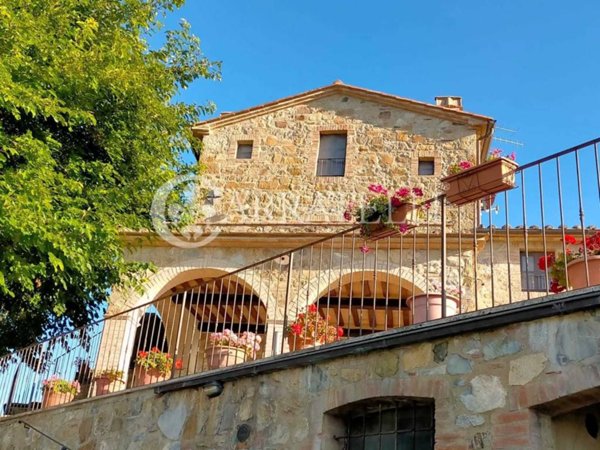 casa indipendente in vendita a Seggiano