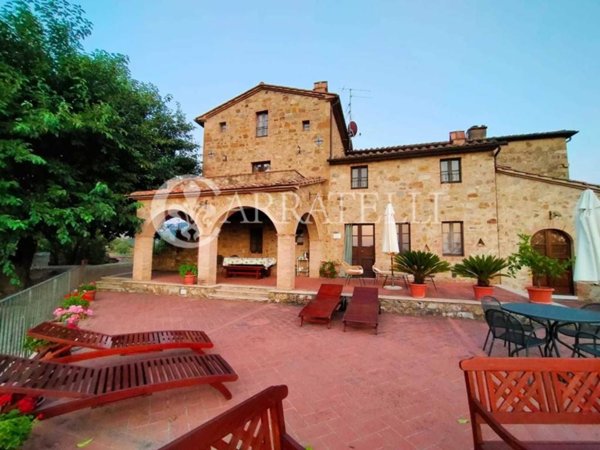 casa indipendente in vendita a Seggiano