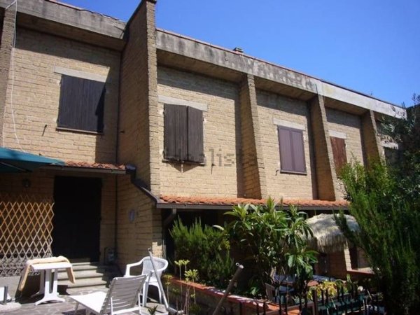 casa indipendente in vendita a Seggiano