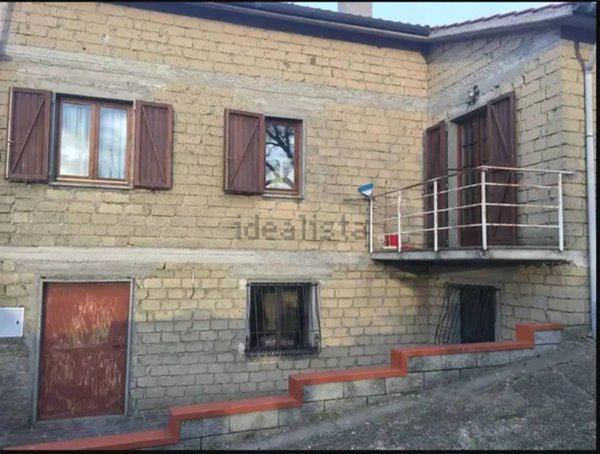 casa indipendente in vendita a Seggiano