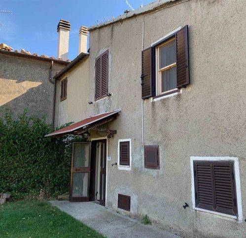 casa indipendente in vendita a Seggiano