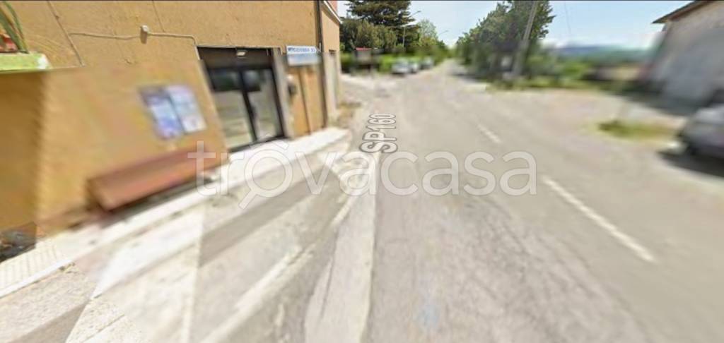 locale commerciale in vendita a Seggiano