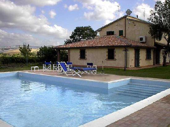 intera palazzina in vendita a Seggiano