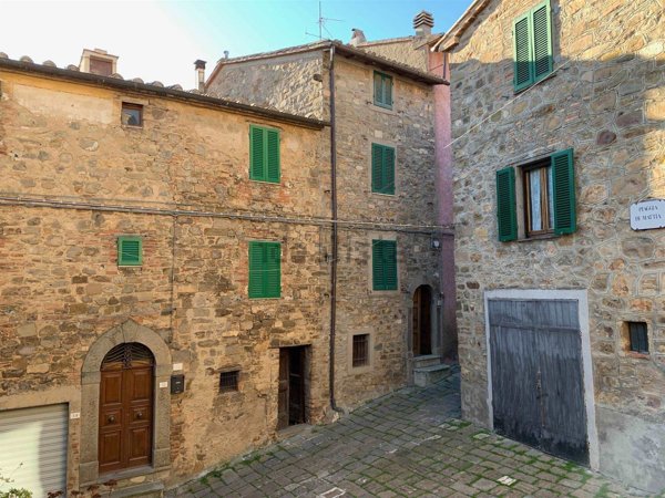 casa semindipendente in vendita a Seggiano