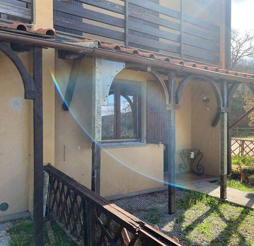 appartamento in vendita a Seggiano