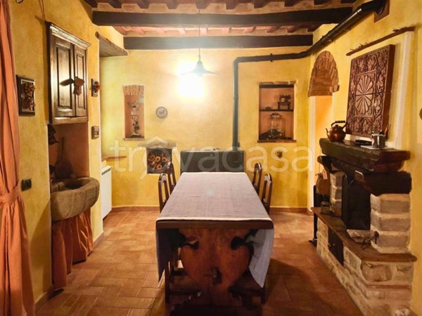 appartamento in vendita a Seggiano