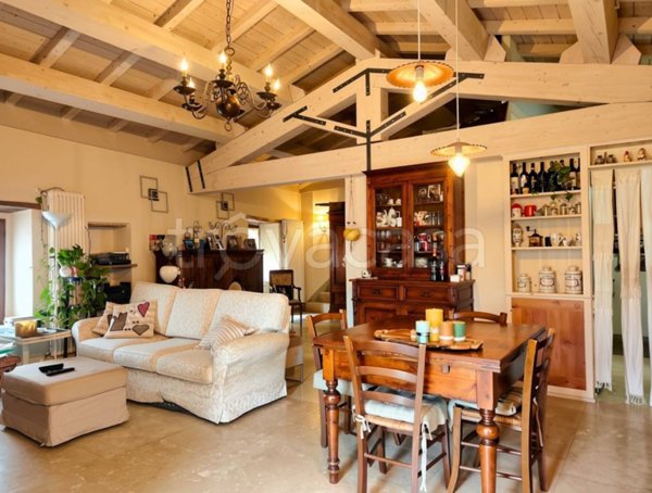 appartamento in vendita a Seggiano