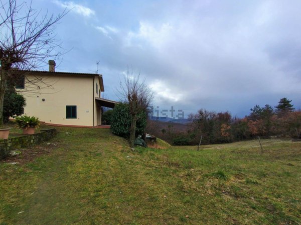 casale in vendita a Seggiano
