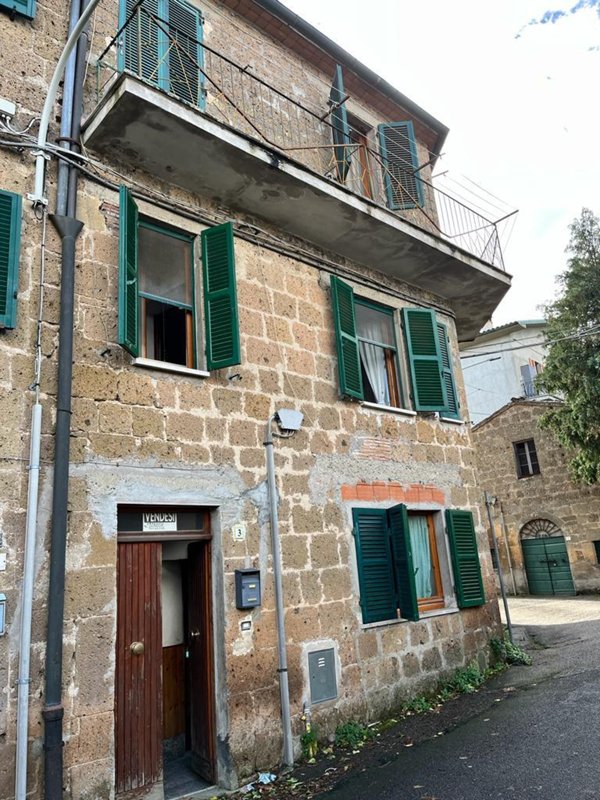 casa indipendente in vendita a Sorano in zona Castell'Ottieri