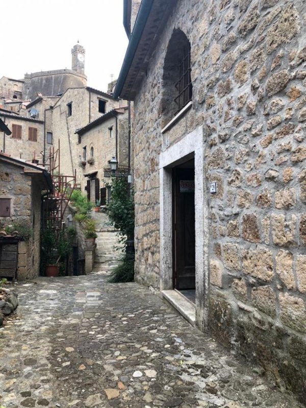 casa indipendente in vendita a Sorano in zona Sovana